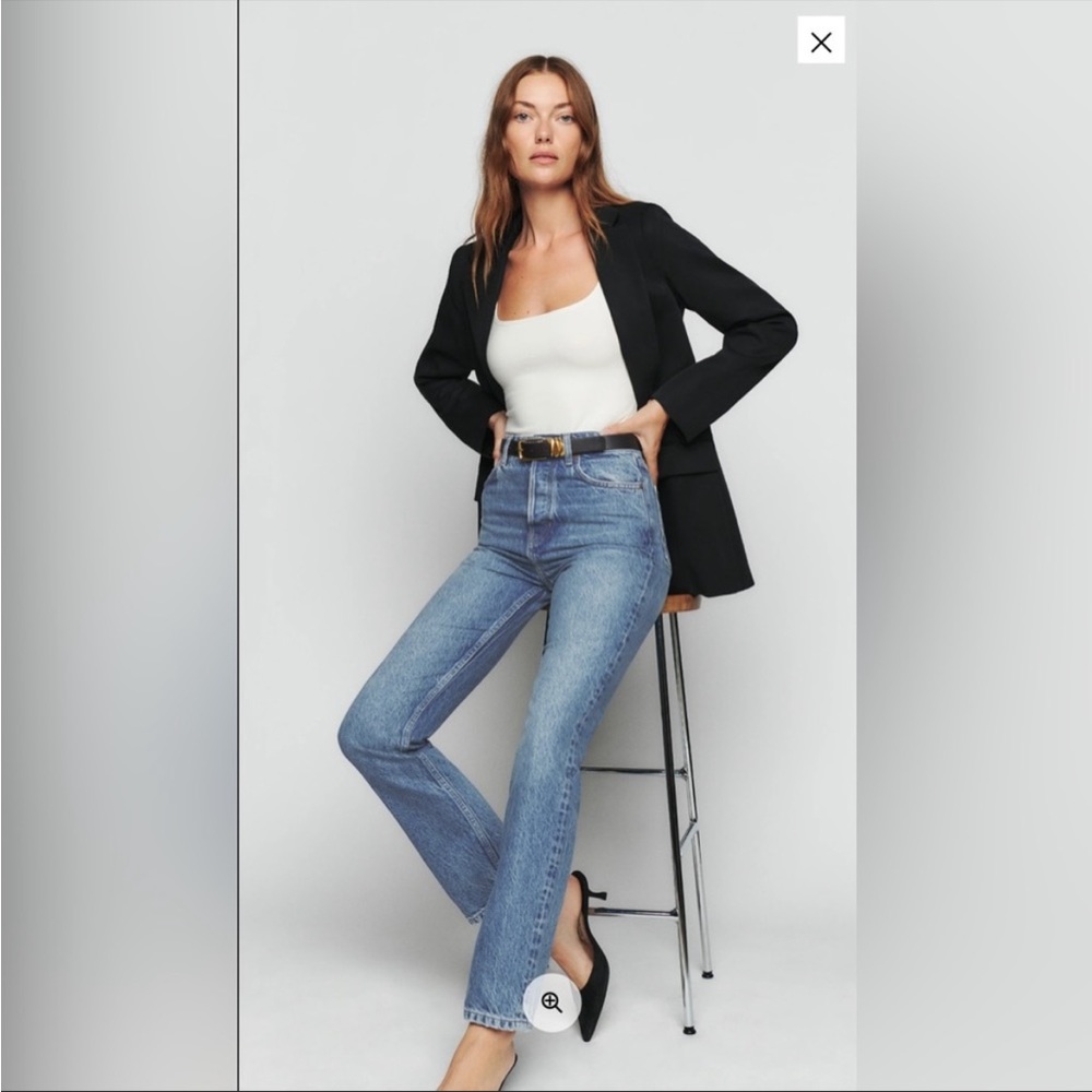 Reformation Jeans - Cynthia high rise - straight jeans - in Colorado blue